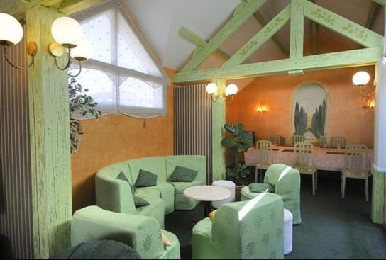 Logis Hotel De La Tour Masseret 외부 사진